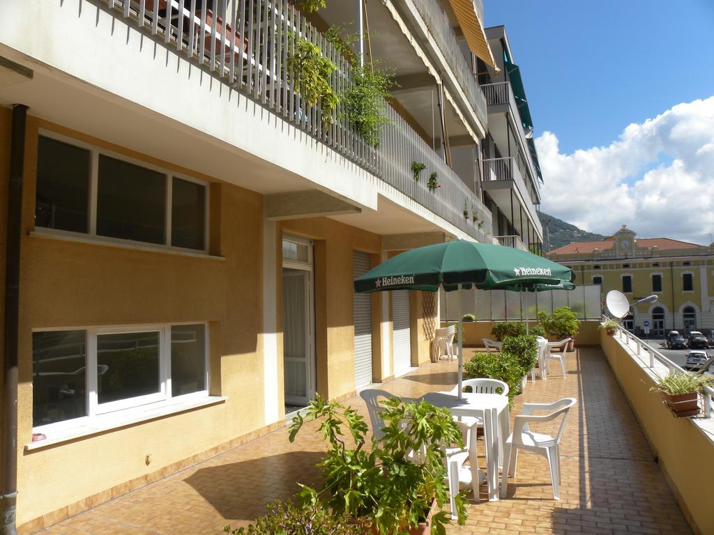 Albergo La Neigra セストリ・レヴァンテ エクステリア 写真
